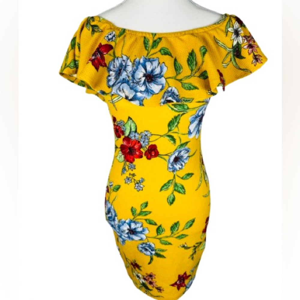 🌟 SALE 🌟 Chesley Yellow Floral Off-Shoulder Dress Size S